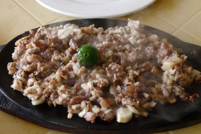 Aling Lucing's Sisig