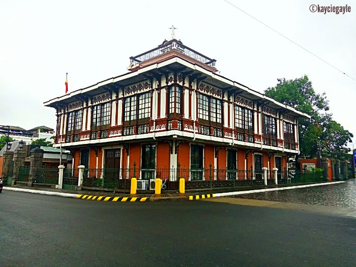 Pamintuan Mansion