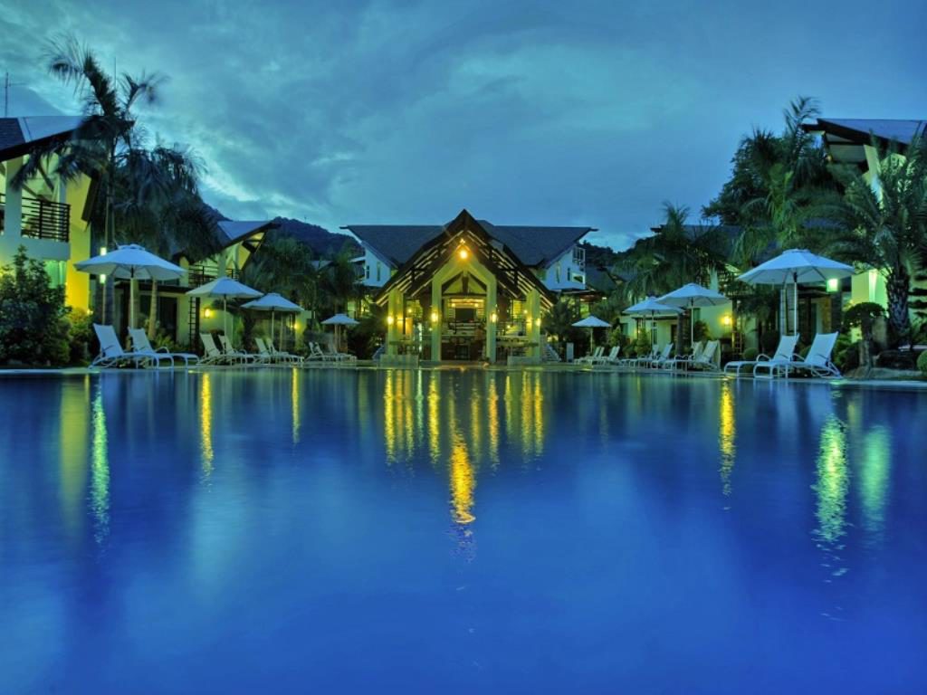 Acuatico Beach Resort