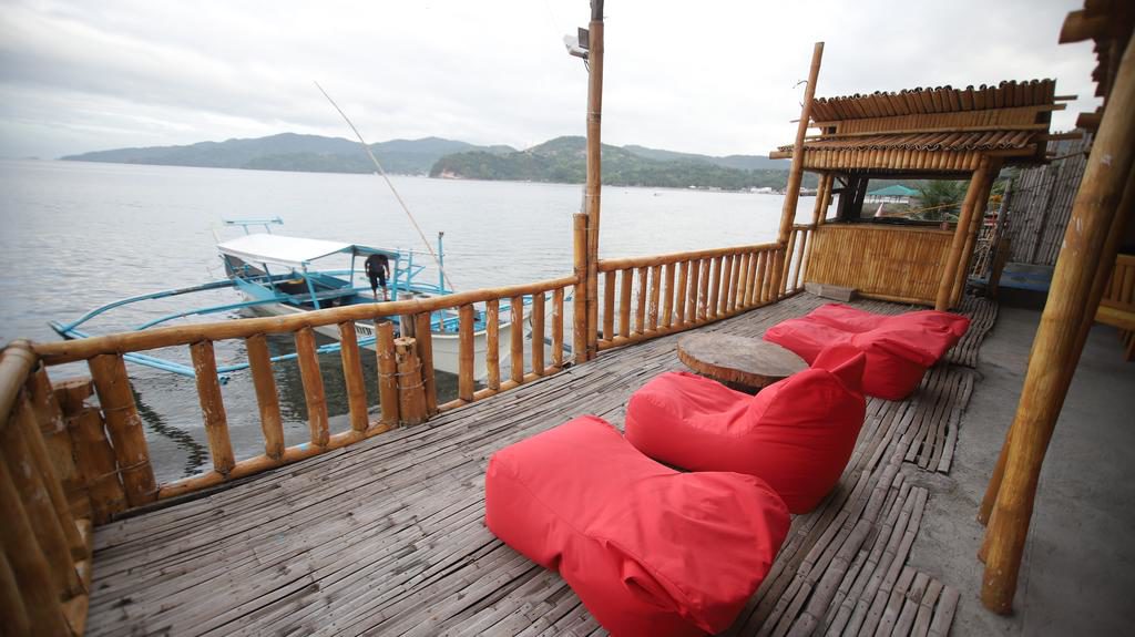 BUBBLEMAKER DIVE AND BEACH RESORT