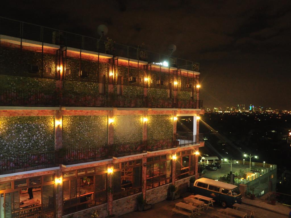 Cafe Lupe Bed and Breakfast