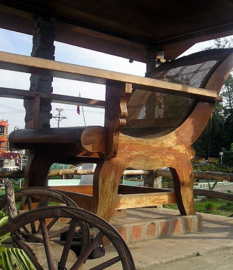 Giant Butaca