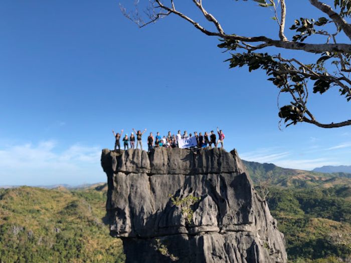 Nagpatong Rock Formation