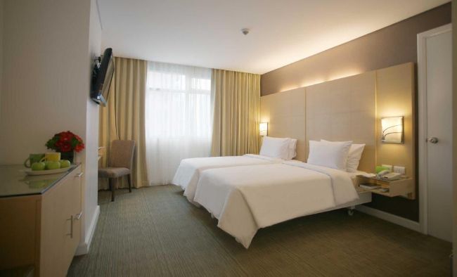 St. Giles Makati - A St. Giles Hotel Manila
