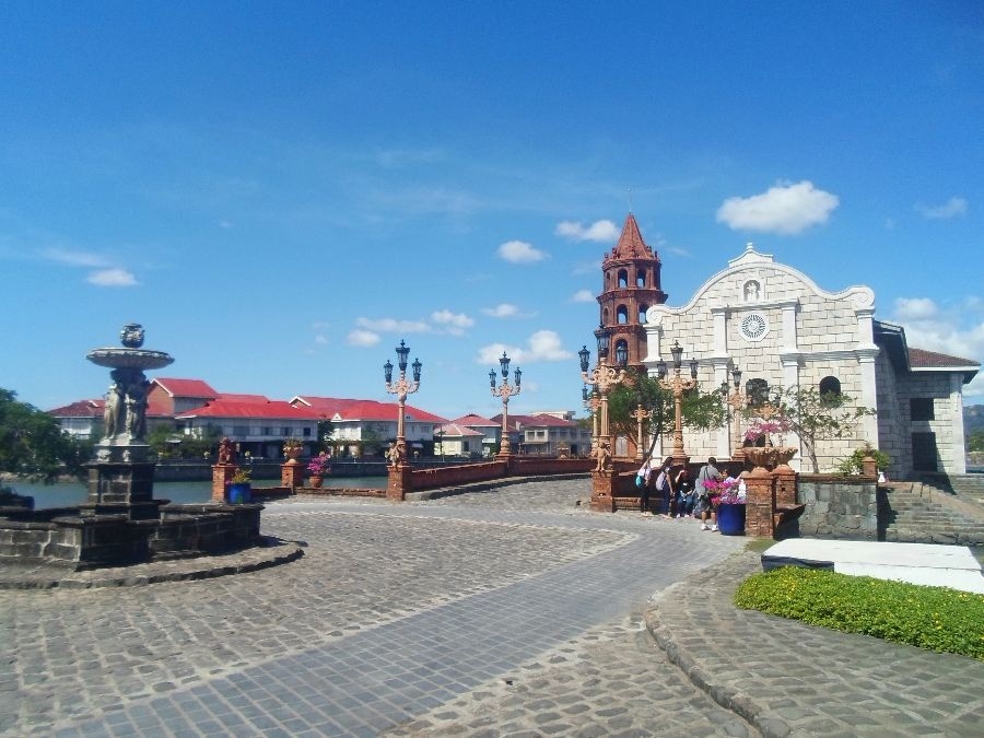 Las Casas Filipinas De Acuzar